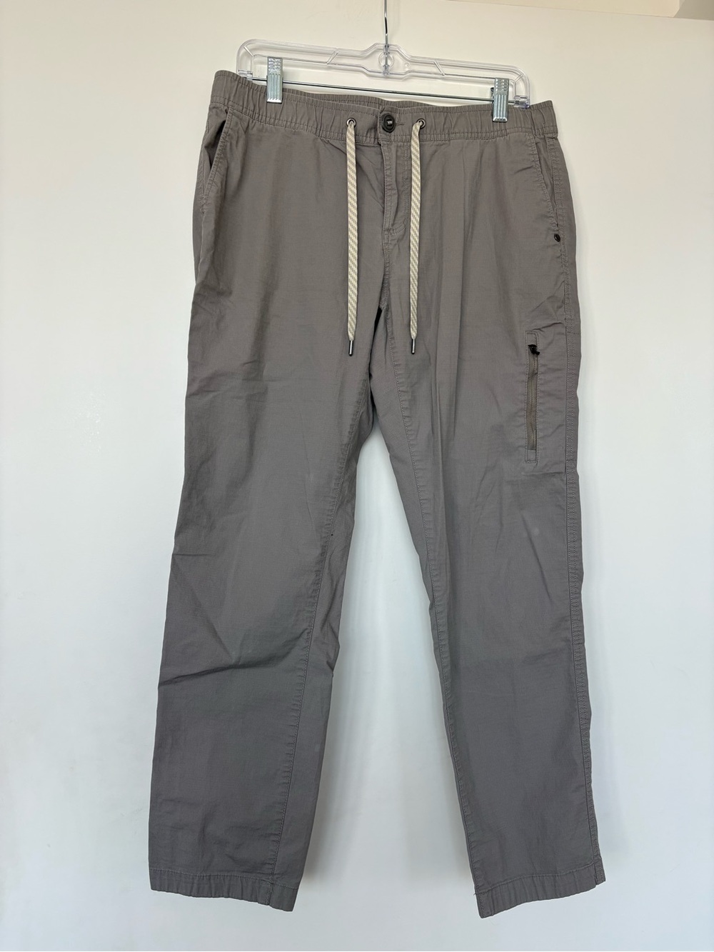 Vuori $98 Ripstop Pant in gray sz L - Picture 2 of 5